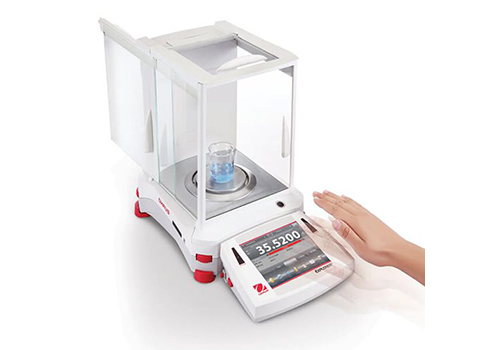 Explorer™ 准微量天平